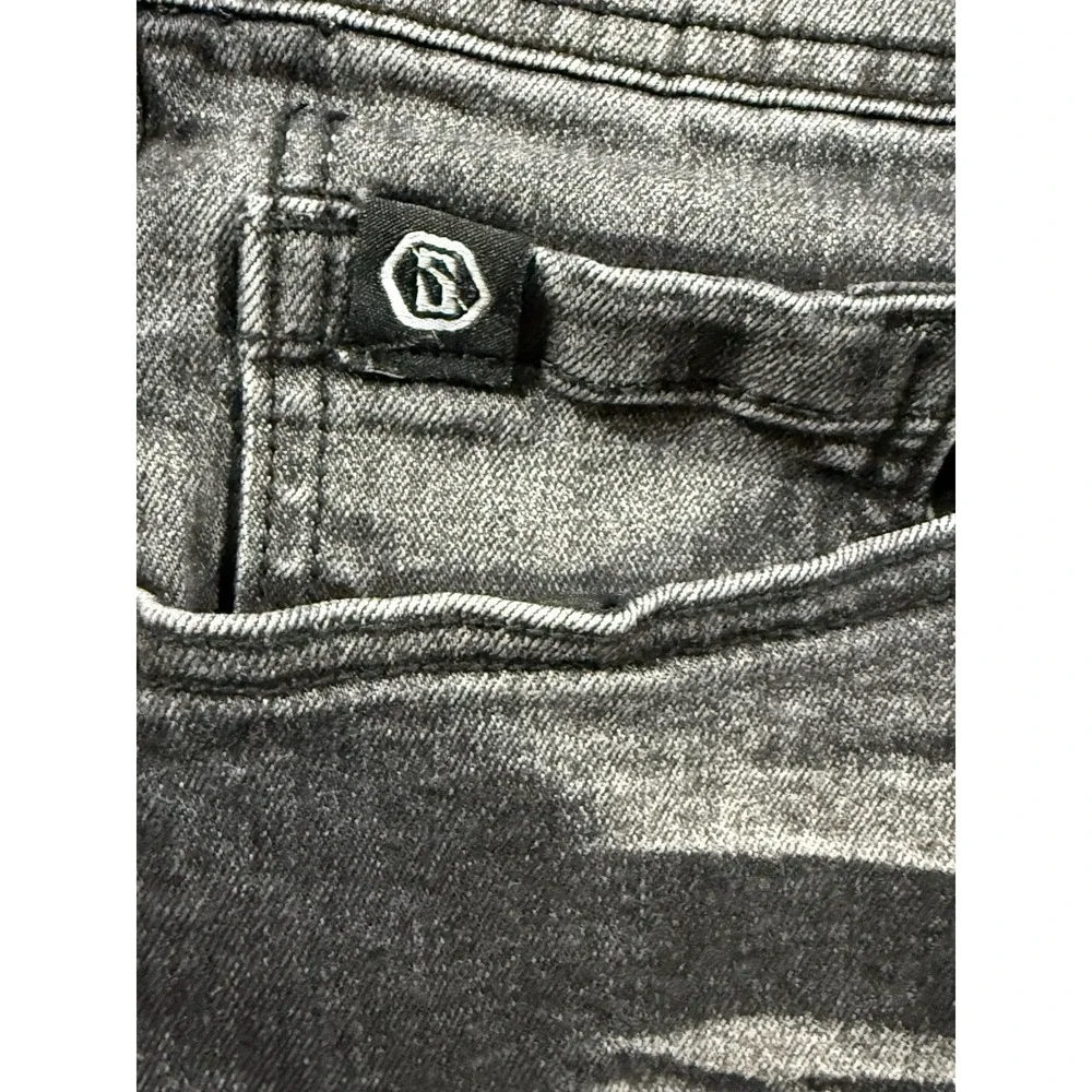 Switch Remarkable Men's Black Distressed Jeans Paint Splatter 40x32